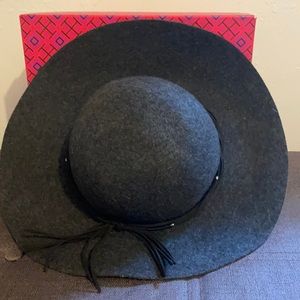 NWT Lucky Brand Grey Floppy Hat
